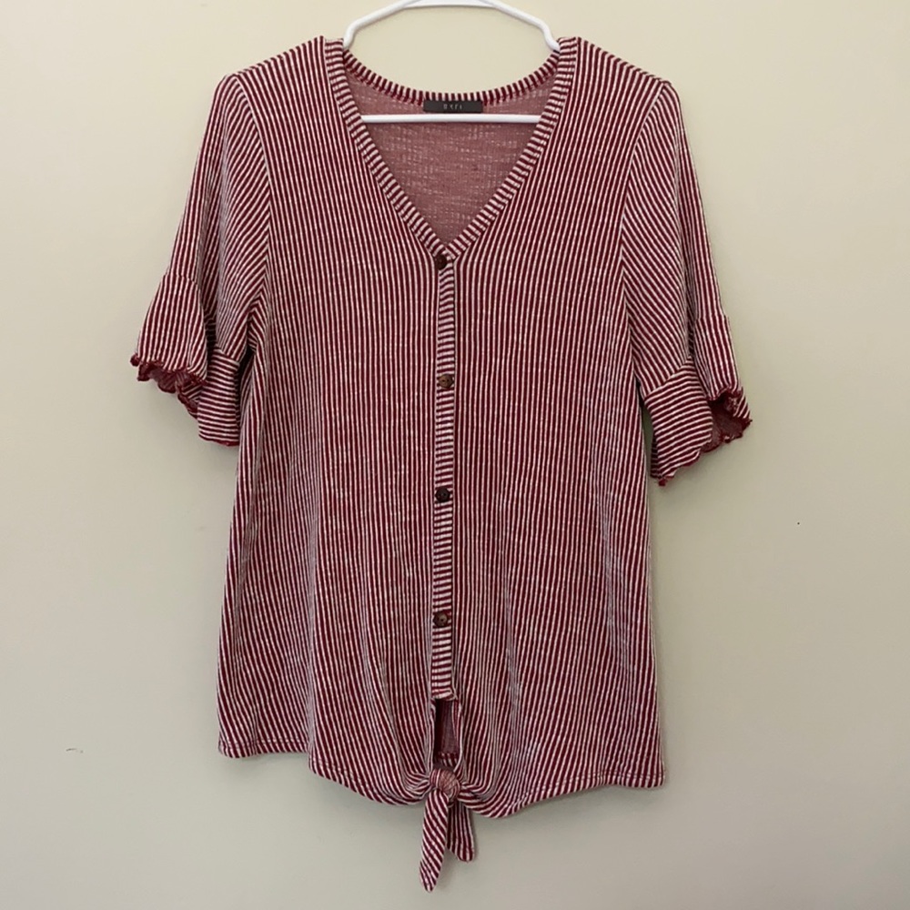 Gyft Striped Tie Tee